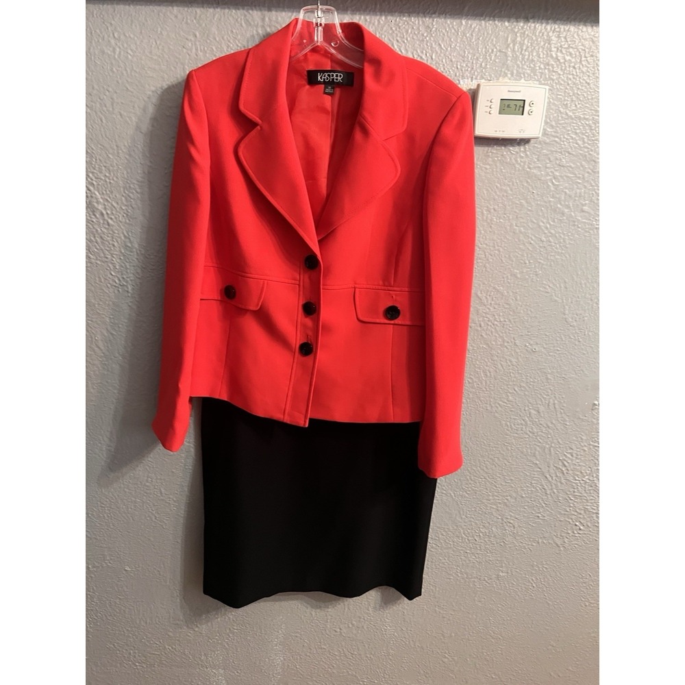Kasper Red Black Women skirt suit size 14‎